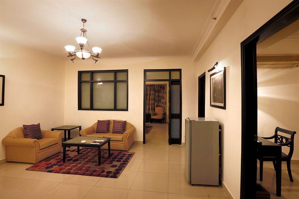 Hotel Townhouse 517 La Sapphire Near Delhi Airport Neu-Delhi Exterior foto