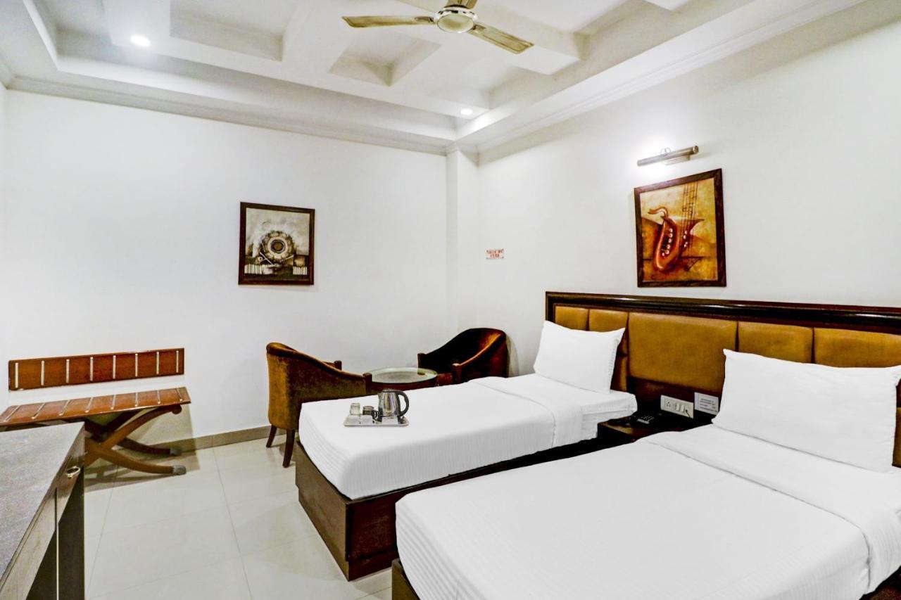 Hotel Townhouse 517 La Sapphire Near Delhi Airport Neu-Delhi Exterior foto