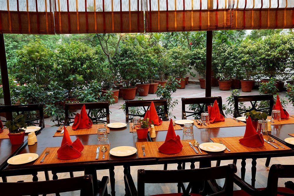 Hotel Townhouse 517 La Sapphire Near Delhi Airport Neu-Delhi Exterior foto