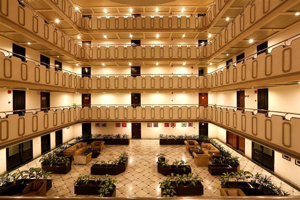 Hotel Townhouse 517 La Sapphire Near Delhi Airport Neu-Delhi Exterior foto